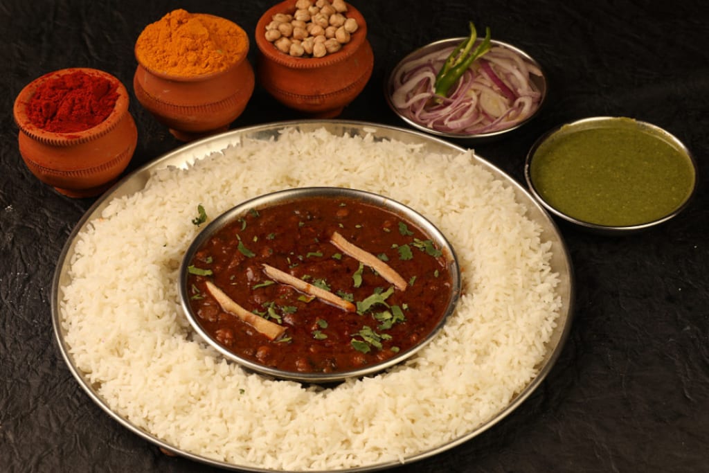 Delhi Wale Chatpate Chole With Rice